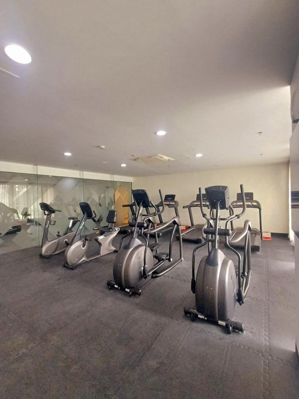 Pasay Daily Rent Near Naia Airport And Mall Of Hotel Manila