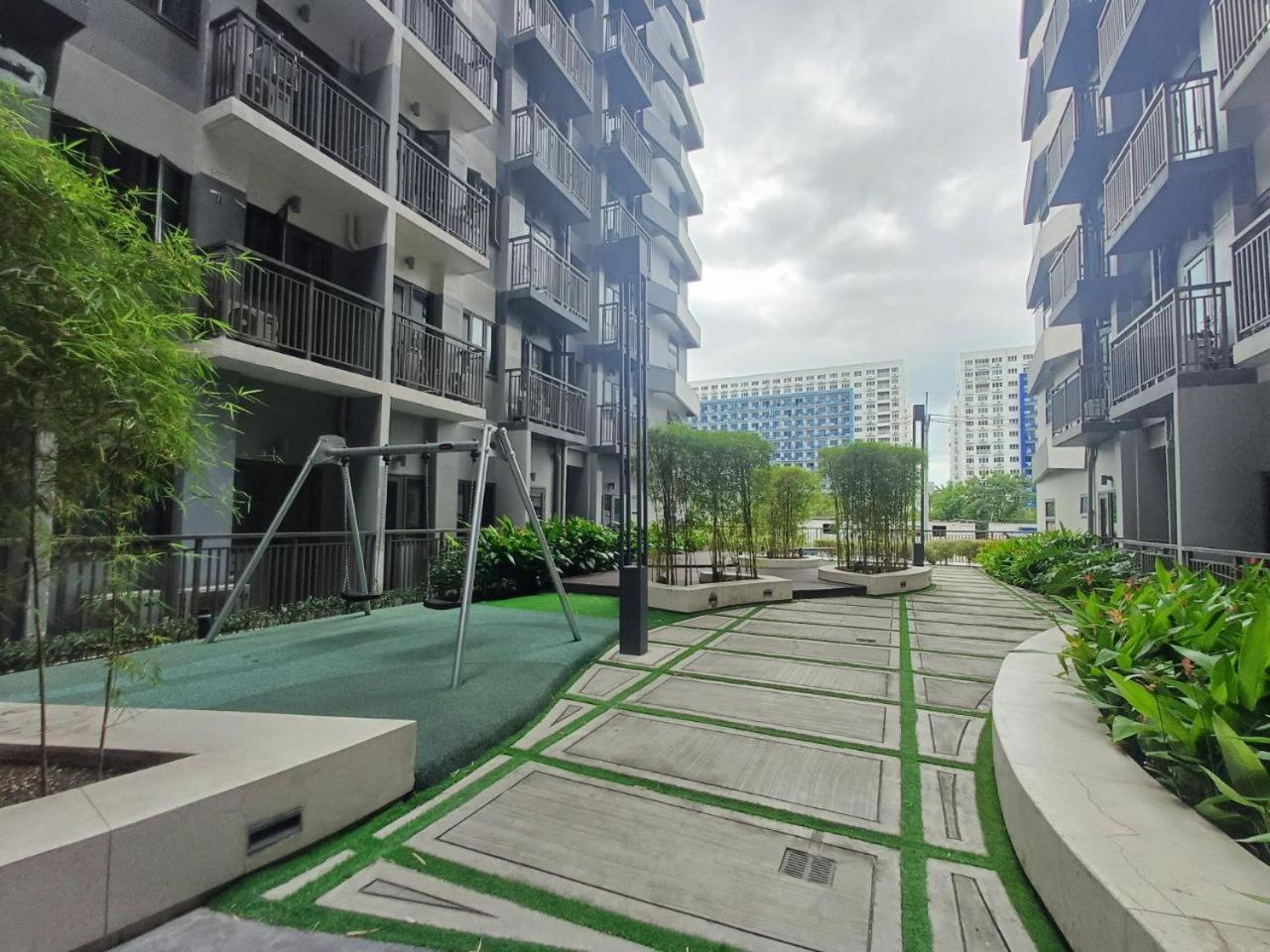 Pasay Daily Rent Near Naia Airport And Mall Of