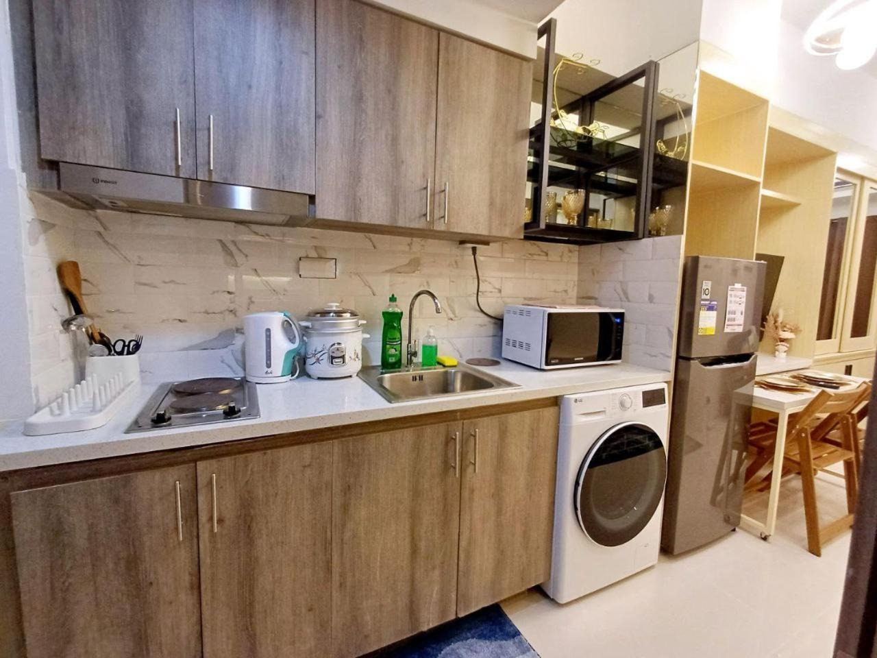 Pasay Daily Rent Near Naia Airport And Mall Of Hotel 3*